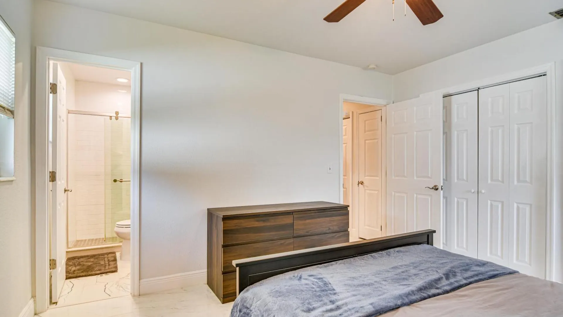 5 Mi To Beach Tampa Retreat With Furnished Lanai! 미국